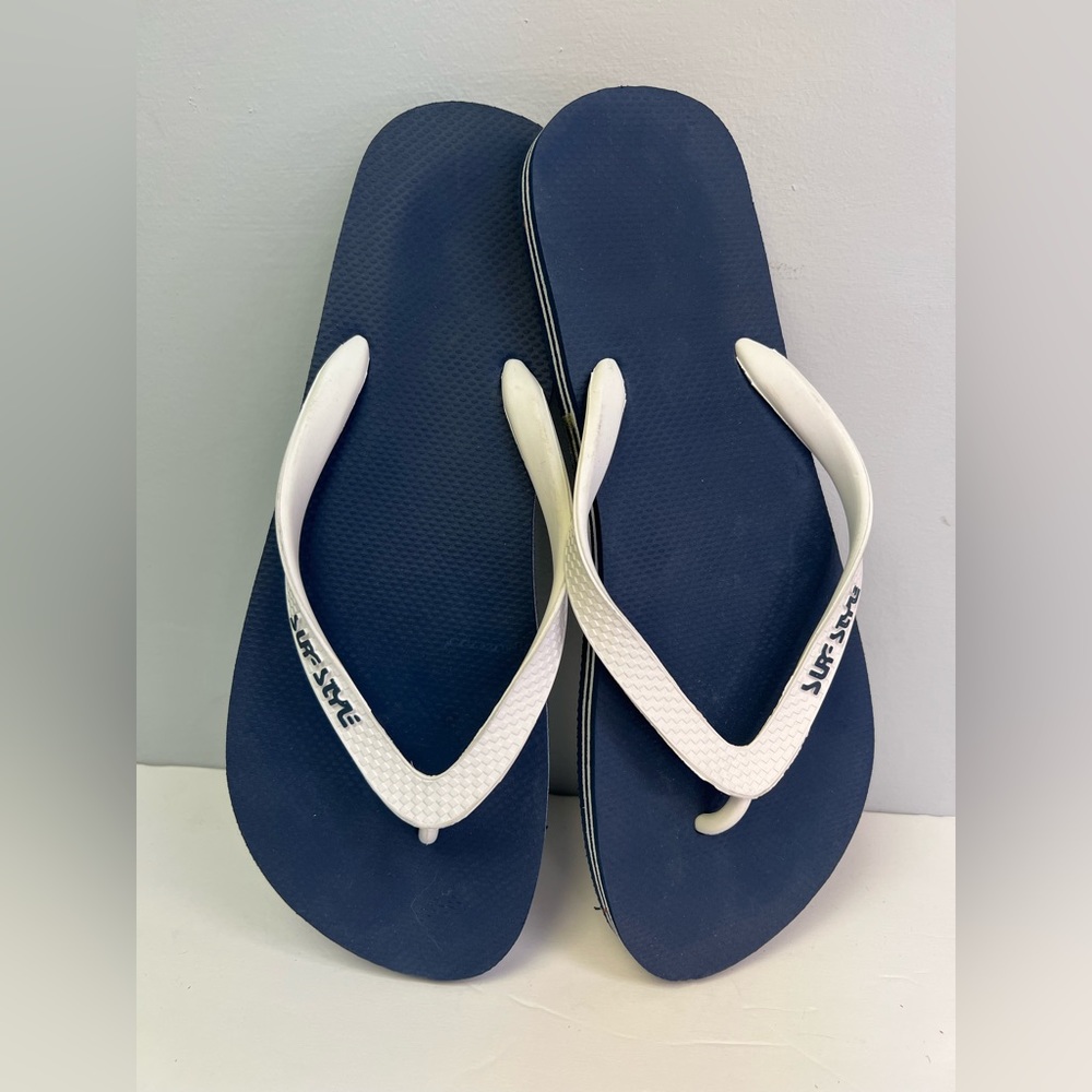 Surf Style- Blue/White Flip Flops, Size:12/13 Mens, New w/out tags‎